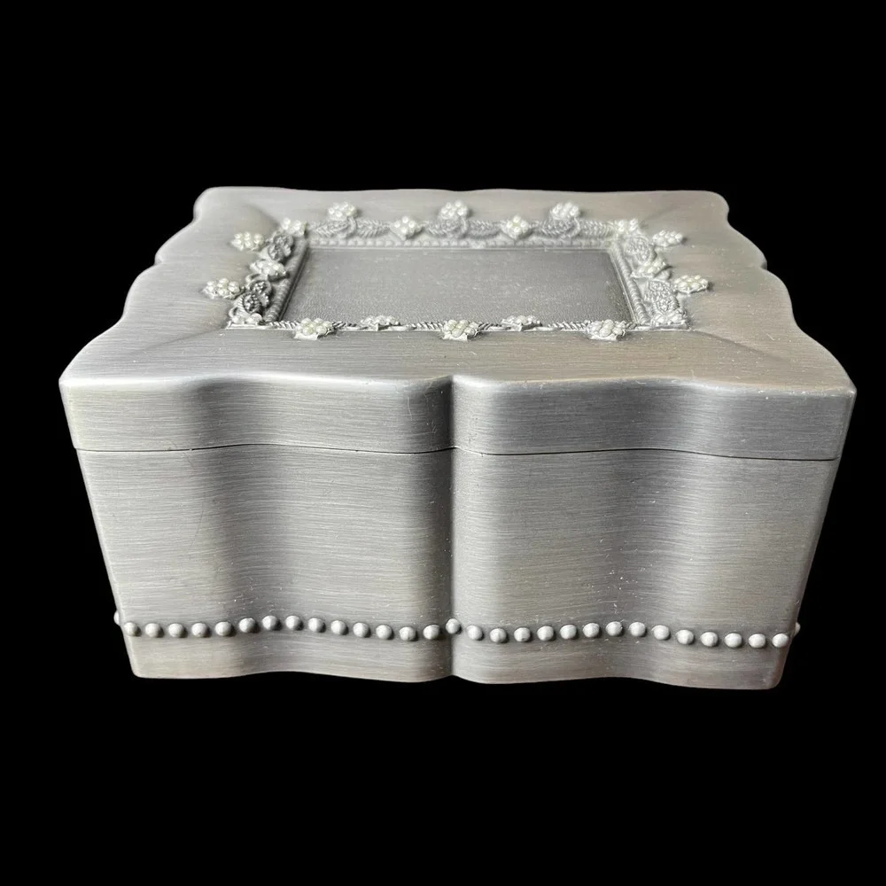 Things Remembered Metal Memory Jewelry Trinket Box Faux Pearls Velvet Lining